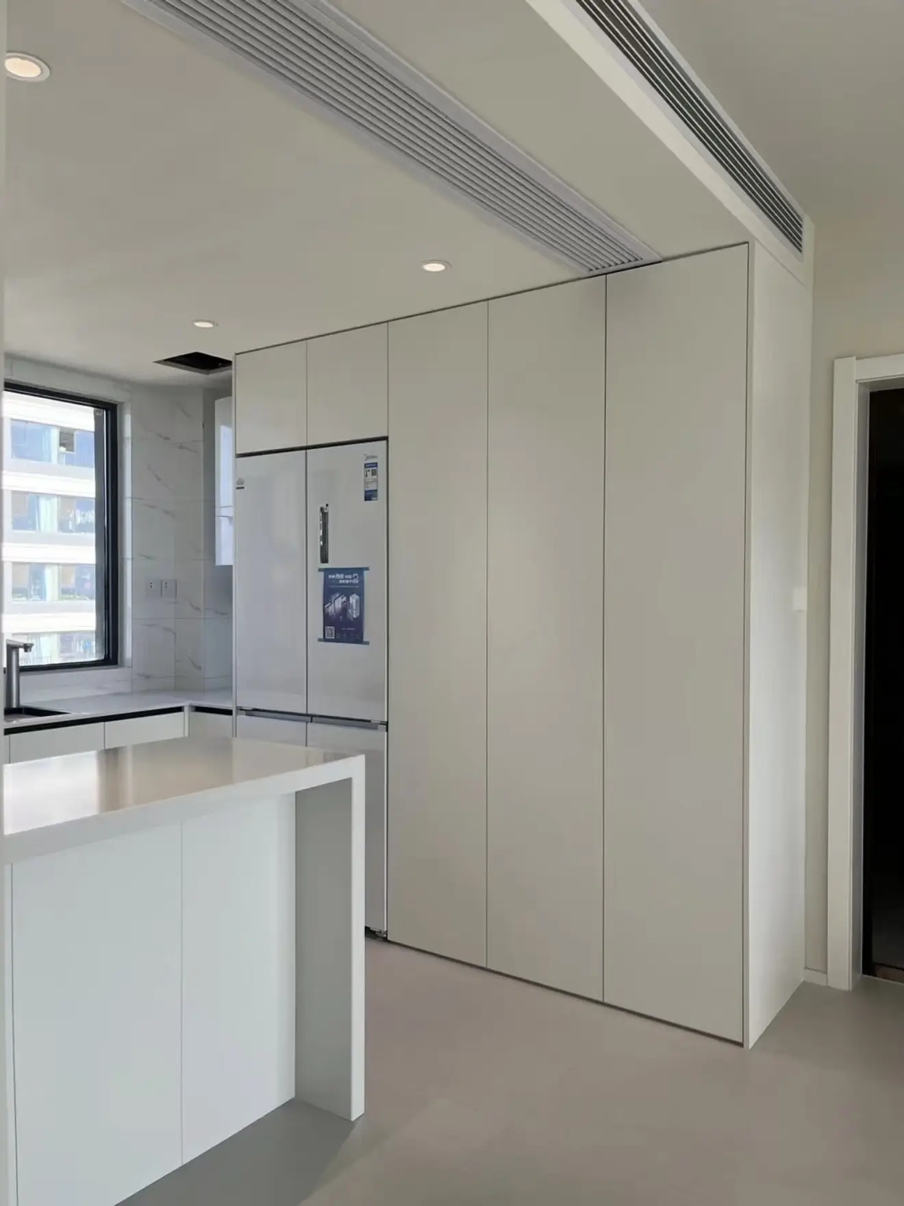 整體櫥柜定制與廚房櫥柜定制，專業(yè)靠譜之選