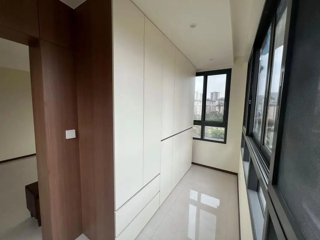 天長市銘軒家俱有限公司：全屋家具定制領(lǐng)域?qū)嵙χx，全屋家居定制/全屋定制衣柜/兔寶寶全屋定制/全屋定制板材一站式服務(wù)