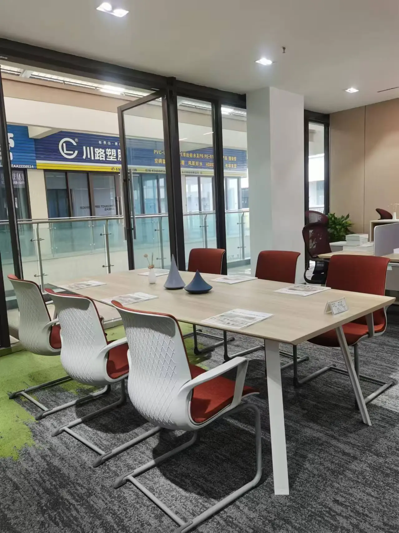 成都辦公家具源頭工廠那個服務(wù)好